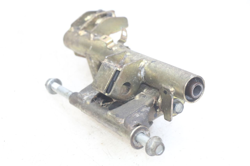 photo de SUPPORTO MOTORE HONDA FES PANTHEON 2T 125 (1998 - 2002) - Primo piano tecnico