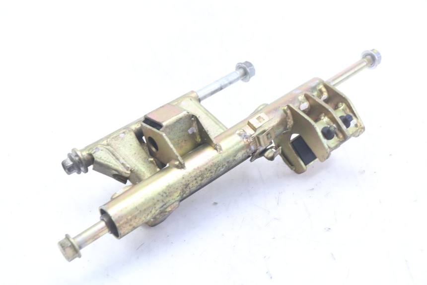 photo de SUPPORTO MOTORE HONDA FES PANTHEON 2T 125 (1998 - 2002) - Dettaglio del componente