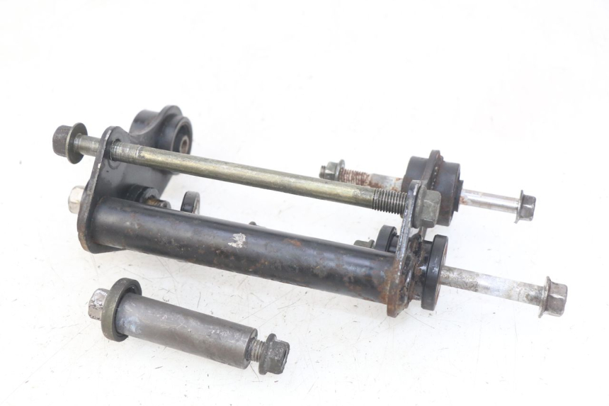 photo de SUPPORTO MOTORE YAMAHA FZS FAZER 600 (1998 - 2001) - Vista principale