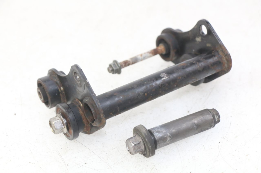 photo de SUPPORTO MOTORE YAMAHA FZS FAZER 600 (1998 - 2001) - Dettaglio del componente