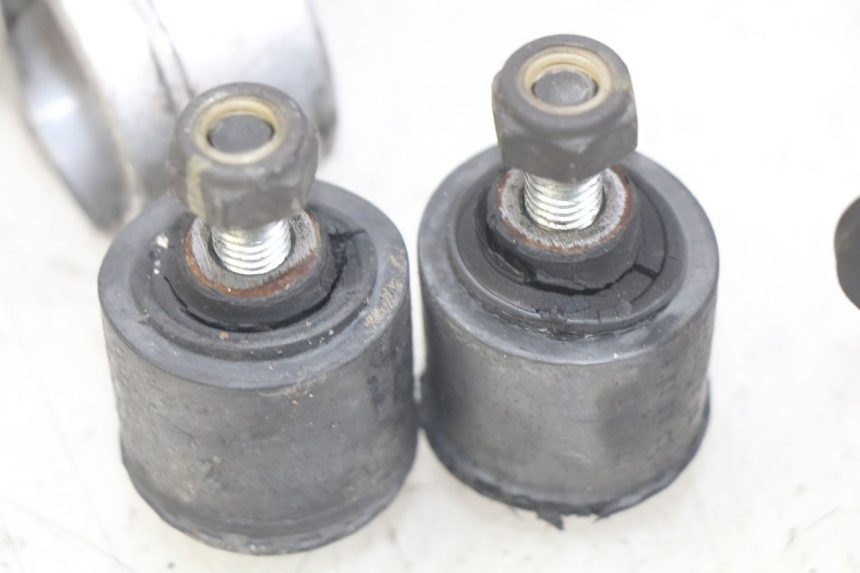 photo de SUPPORTO MOTORE GILERA GP 800 (2007 - 2013) - Zoom sullo stato d'uso