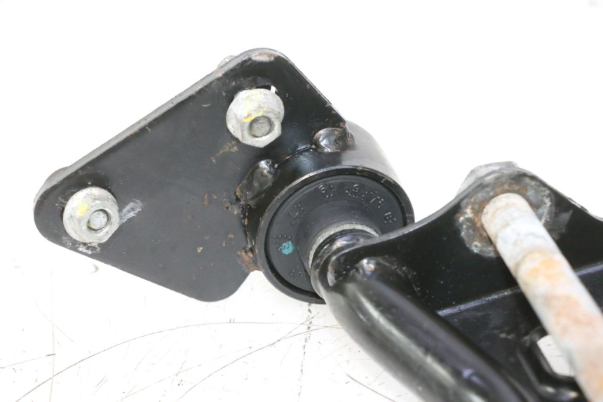 photo de SUPPORTO MOTORE GILERA GP 800 (2007 - 2013) - Altra angolazione
