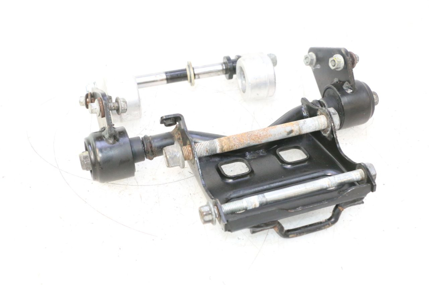 photo de SUPPORTO MOTORE GILERA GP 800 (2007 - 2013) - Primo piano tecnico
