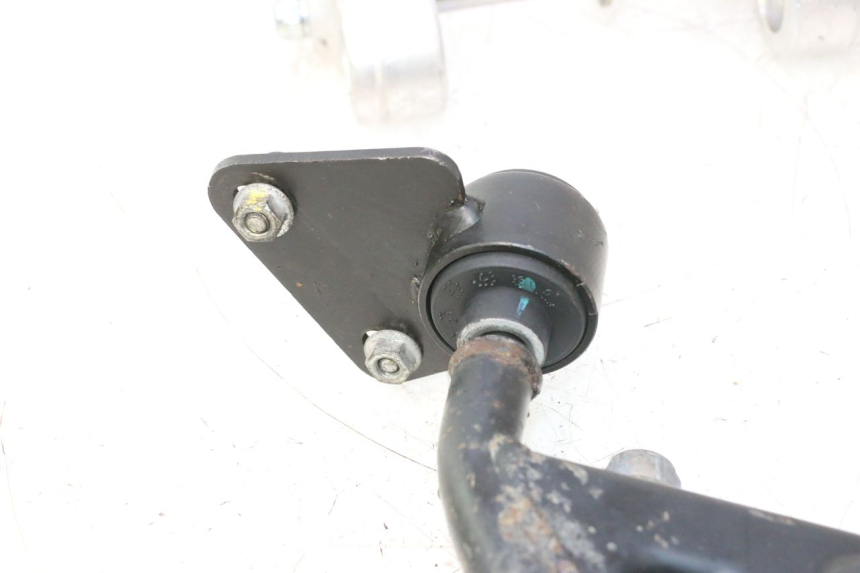photo de SUPPORTO MOTORE GILERA GP 800 (2007 - 2013) - Dettagli dei punti di fissaggio