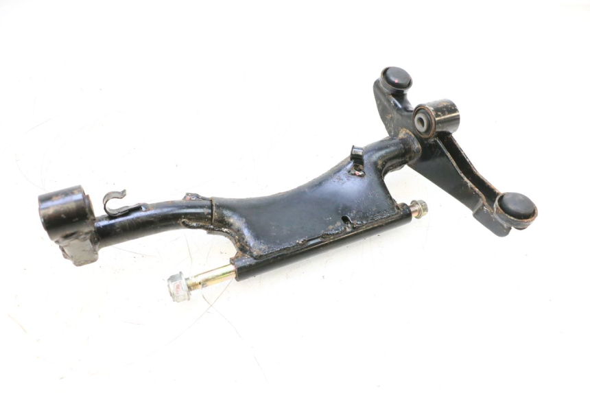photo de SUPPORTO MOTORE SYM GTS EVO 125 (2009 - 2013) - Dettagli dei punti di fissaggio