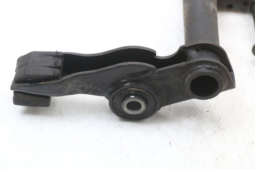 photo de SUPPORTO MOTORE SYM JET 14 4T 50 (2018 - 2022) - Dettagli dei punti di fissaggio