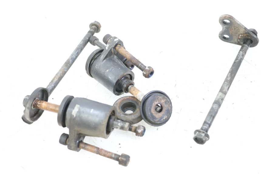 photo de SUPPORTO MOTORE KAWASAKI ZR7 ZR-7 S 750 (1999 - 2004) - Dettaglio del componente