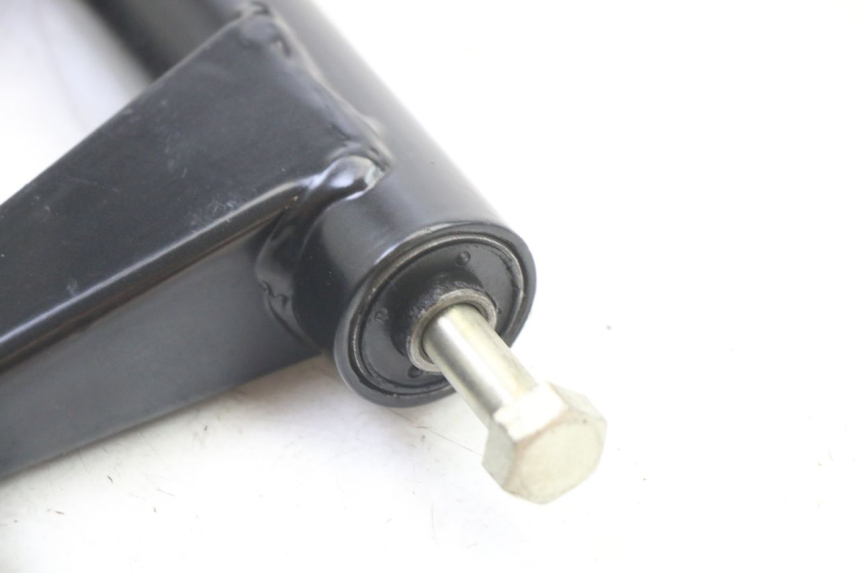 photo de SUPPORTO MOTORE PEUGEOT KISBEE 4T 50 (2018 - 2022) - Ricambio usato controllato