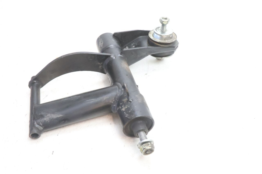 photo de SUPPORTO MOTORE PIAGGIO LIBERTY IGET 4T 50 (2021 - 2025) - Dettagli dei punti di fissaggio