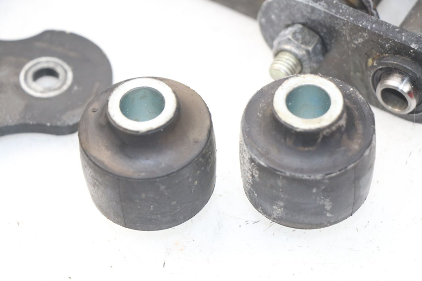 photo de SUPPORTO MOTORE PEUGEOT METROPOLIS 400 (2017 - 2020) - Vista d'insieme del prodotto