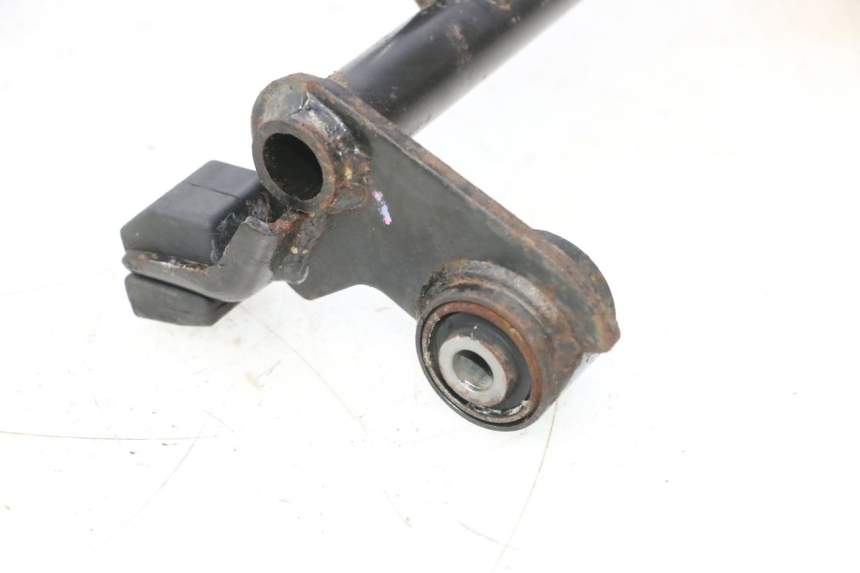 photo de SUPPORTO MOTORE SYM MIO 50 (2005 - 2010) - Dettagli dei punti di fissaggio