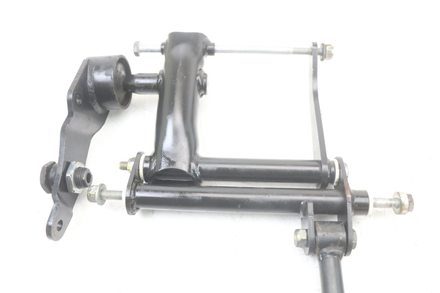 photo de SUPPORTO MOTORE PIAGGIO MP3 HPE 350 (2018 - 2020) - Altra vista dell'articolo