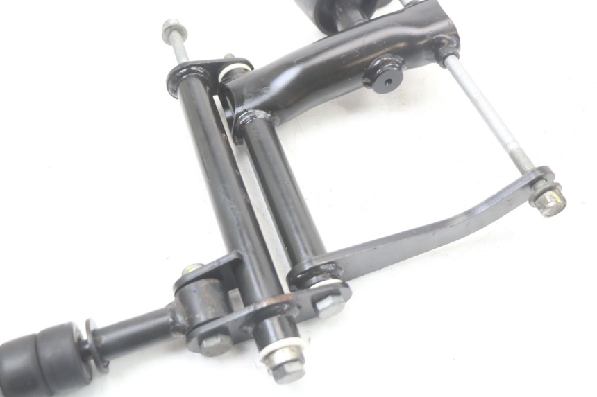 photo de SUPPORTO MOTORE PIAGGIO MP3 HPE 350 (2018 - 2020) - Stato della superficie e materiale