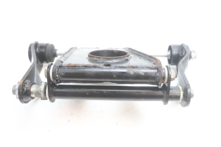 photo de SUPPORTO MOTORE PIAGGIO MP3 HPE 530 (2022 - 2026) - Dettaglio del componente
