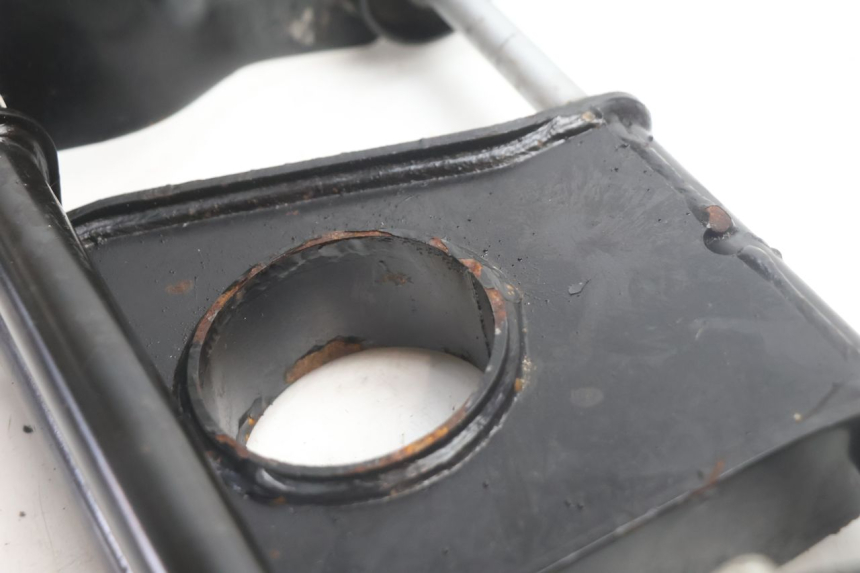 photo de SUPPORTO MOTORE PIAGGIO MP3 HPE 530 (2022 - 2026) - Stato della superficie e materiale