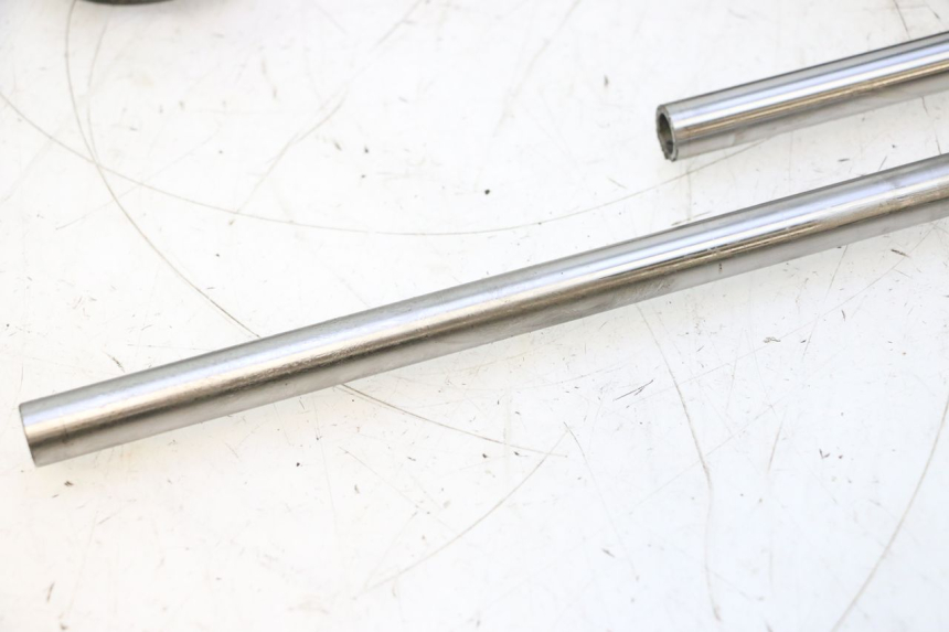 photo de SUPPORTO MOTORE PIAGGIO MP3 LT 300 (2010 - 2016) - Marcature e riferimenti originali