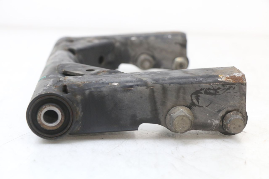 photo de SUPPORTO MOTORE MBK MW TRYPTIK 125 (2014 - 2016) - Dettagli dei punti di fissaggio