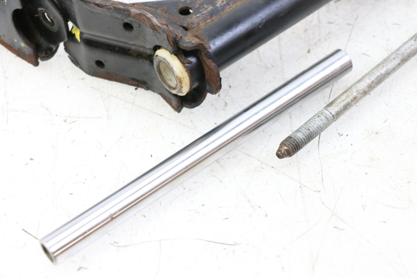 photo de SUPPORTO MOTORE PEUGEOT SATELIS COMPRESSOR K15 125 (2006 - 2009) - Vista d'insieme del prodotto