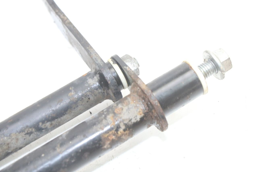 photo de SUPPORTO MOTORE PIAGGIO VESPA GRANTURISMO 125 (2003 - 2007) - Dettagli dei punti di fissaggio