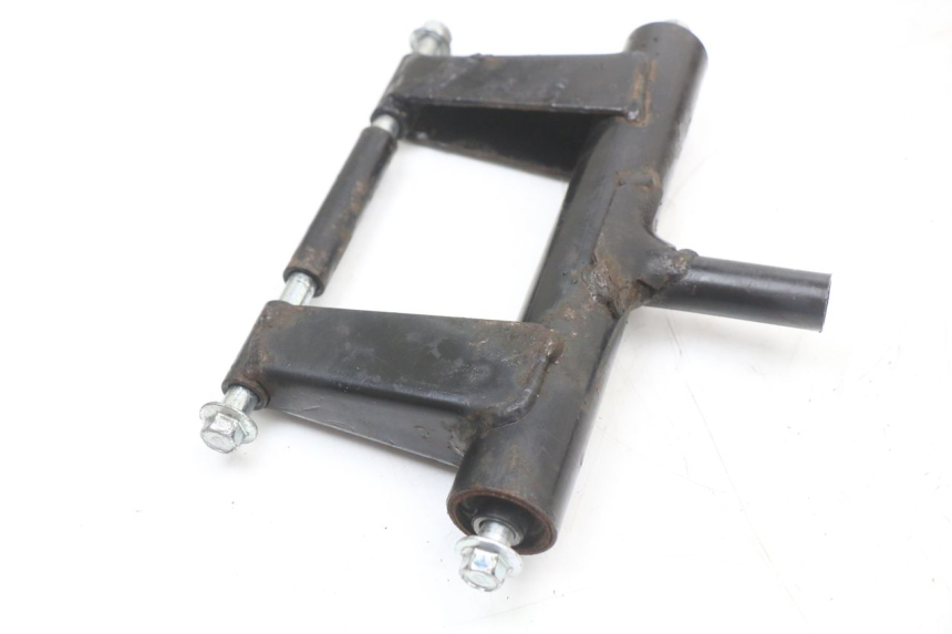 photo de SUPPORTO MOTORE JM MOTORS SANTANA 50 (2014 - 2023) - Altra angolazione