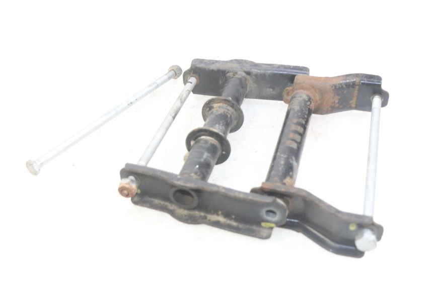 photo de SUPPORTO MOTORE PEUGEOT SATELIS 125 (2006 - 2009) - Altra vista dell'articolo