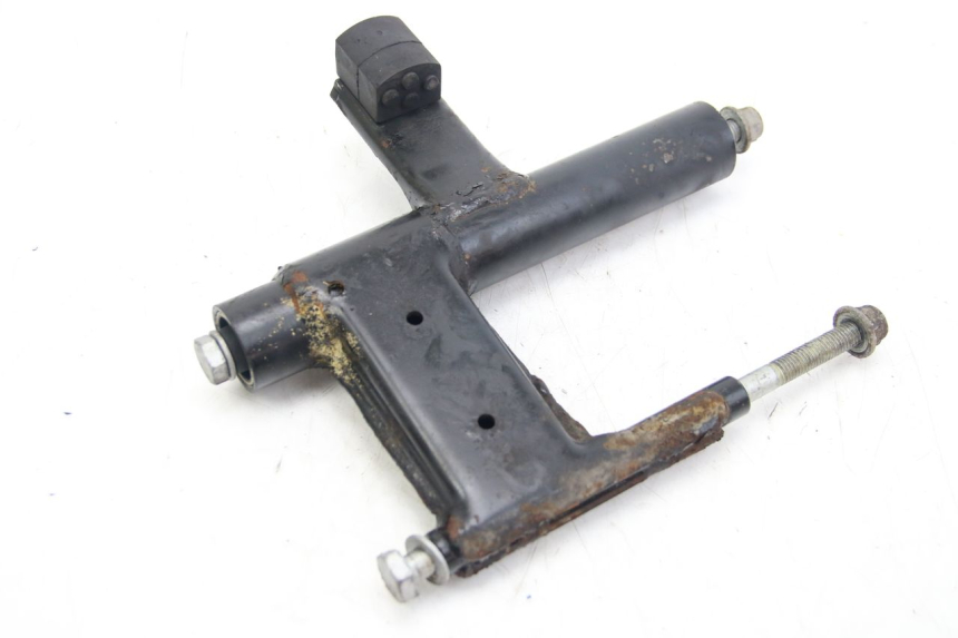 photo de SUPPORTO MOTORE APRILIA SCARABEO 4T 50 (2009 - 2017) - Primo piano tecnico