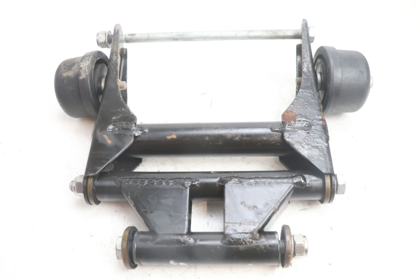 photo de SUPPORTO MOTORE APRILIA SCARABEO GT 125 (1999 - 2007) - Vista d'insieme del prodotto