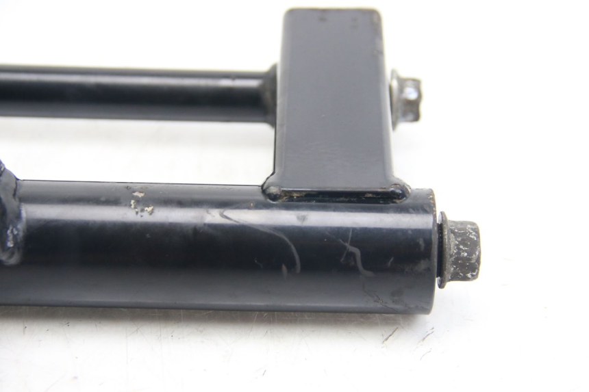 photo de SUPPORTO MOTORE SUZUKI SIXTEEN 125 (2008 - 2010) - Zoom sullo stato d'uso