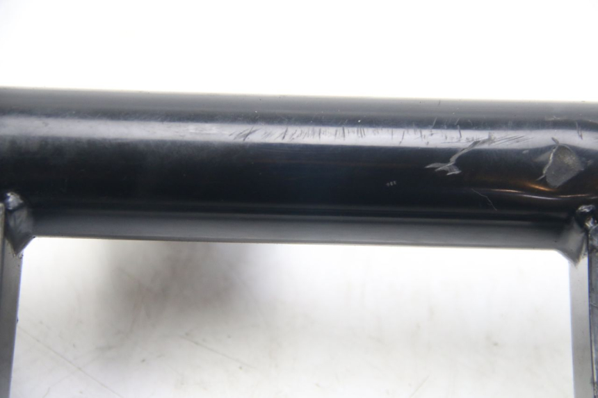 photo de SUPPORTO MOTORE SUZUKI SIXTEEN 125 (2008 - 2010) - Ricambio usato controllato