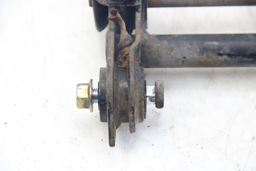 photo de SUPPORTO MOTORE MBK SKYLINER 125 (1998 - 2001) - Dettagli dei punti di fissaggio