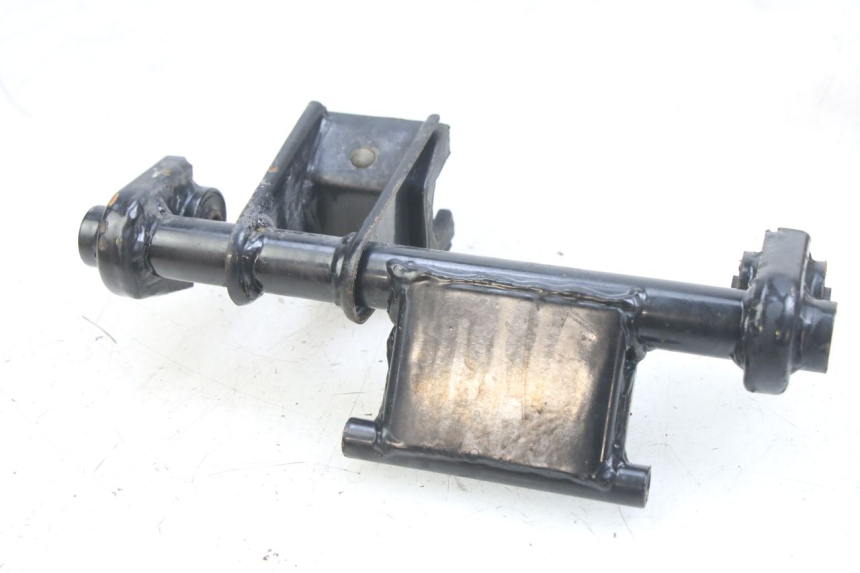 photo de SUPPORTO MOTORE PEUGEOT SPEEDFIGHT 4 4T 50 (2015 - 2020) - Primo piano tecnico