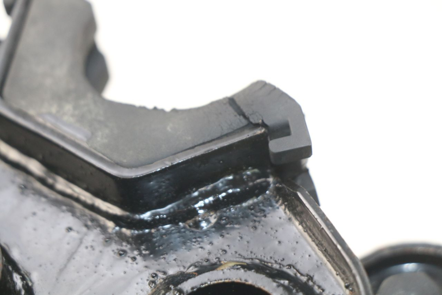 photo de SUPPORTO MOTORE PEUGEOT STREETZONE 2T 50 (2014 - 2019) - Altra angolazione