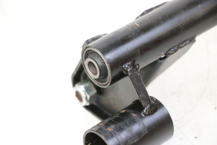 photo de SUPPORTO MOTORE PEUGEOT STREETZONE I 2T 50 (2018 - 2020) - Altra angolazione