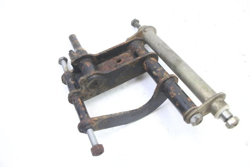 photo de SUPPORTO MOTORE PIAGGIO SUPER LX 125 (2000 - 2003) - Altra angolazione