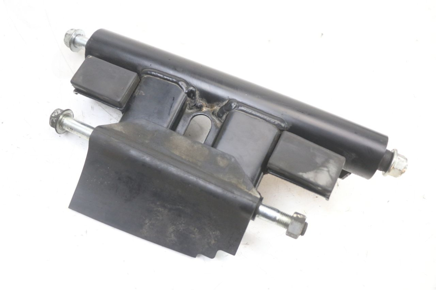 photo de SUPPORTO MOTORE SUZUKI BURGMAN 125 (2018 - 2021) - Zoom sullo stato d'uso