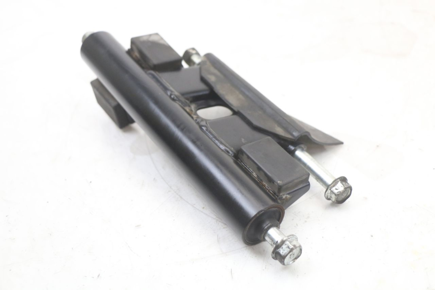 photo de SUPPORTO MOTORE SUZUKI BURGMAN 125 (2018 - 2021) - Primo piano tecnico