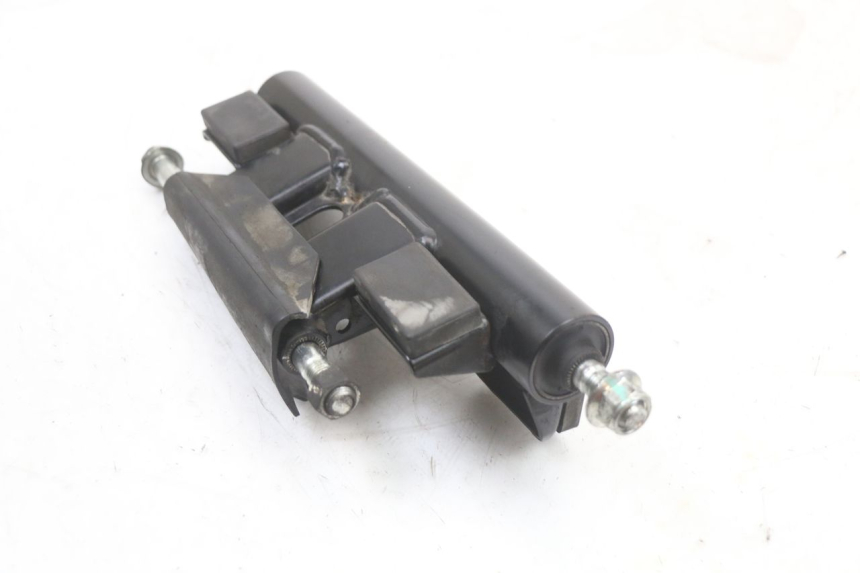 photo de SUPPORTO MOTORE SUZUKI BURGMAN 125 (2018 - 2021) - Dettagli dei punti di fissaggio