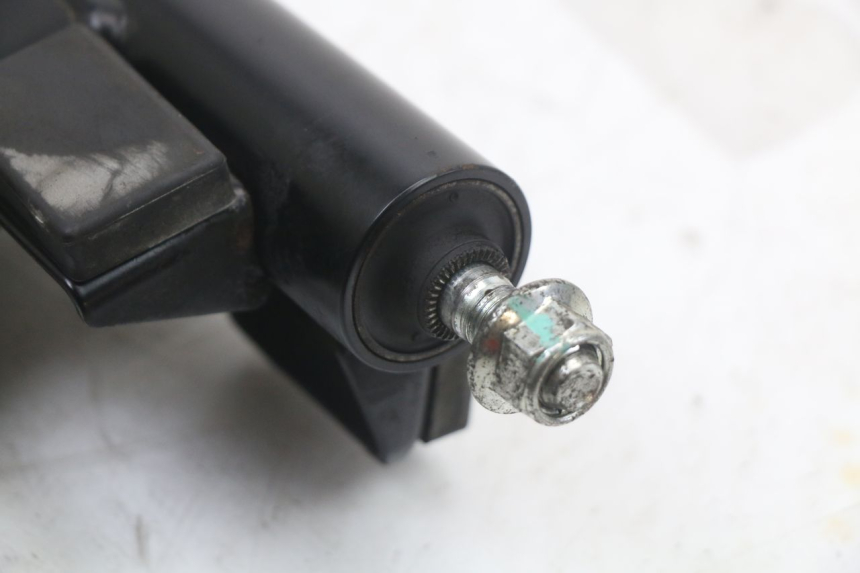 photo de SUPPORTO MOTORE SUZUKI BURGMAN 125 (2018 - 2021) - Stato della superficie e materiale