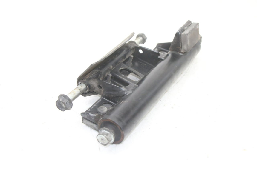 photo de SUPPORTO MOTORE SUZUKI BURGMAN 125 (2018 - 2021) - Dettagli dei punti di fissaggio