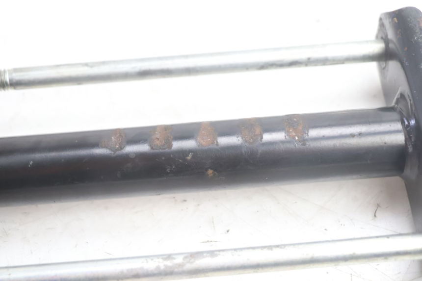 photo de SUPPORTO MOTORE PEUGEOT TREKKER 50 (1995 - 2004) - Dettaglio del componente