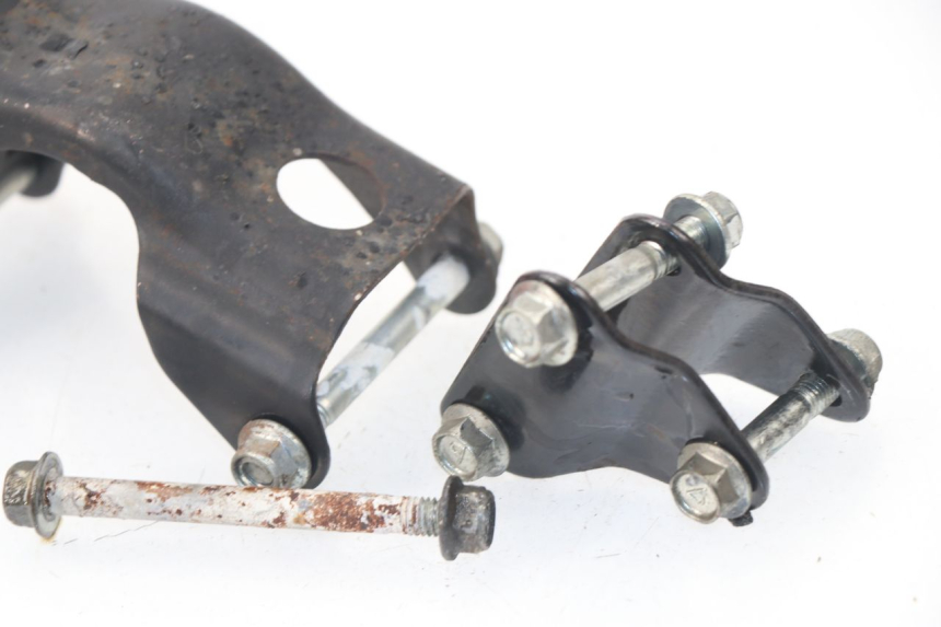 photo de SUPPORTO MOTORE SUZUKI TU X TUX VOLTY 125 (1999 - 2001) - Altra angolazione