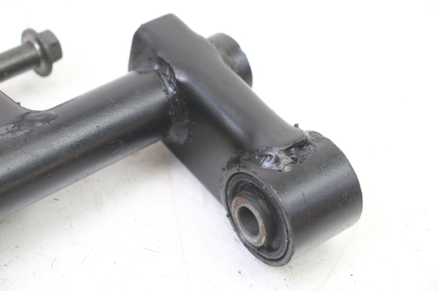 photo de SUPPORTO MOTORE PEUGEOT TWEET 4T 50 (2014 - 2019) - Dettagli dei punti di fissaggio