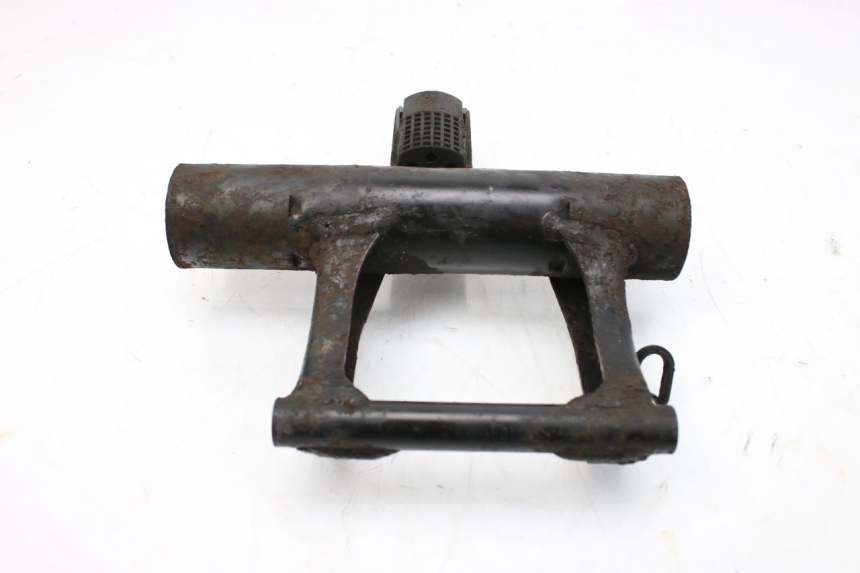 photo de SUPPORTO MOTORE PIAGGIO TYPHOON 50 (1993 - 1999) - Altra angolazione