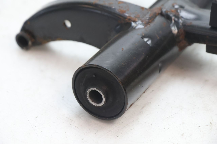 photo de SUPPORTO MOTORE PIAGGIO TYPHOON 50 (2000 - 2009) - Dettaglio del componente