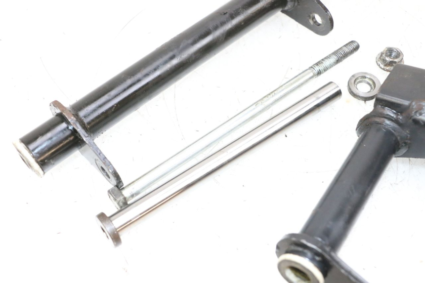 photo de SUPPORTO MOTORE PIAGGIO VESPA GTS SUPER IE 125 (2009 - 2016) - Foto prodotto supplementare