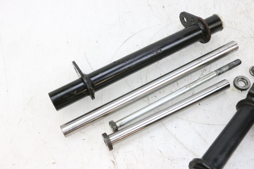 photo de SUPPORTO MOTORE PIAGGIO VESPA GTS SUPER IE 125 (2009 - 2016) - Ricambio usato controllato