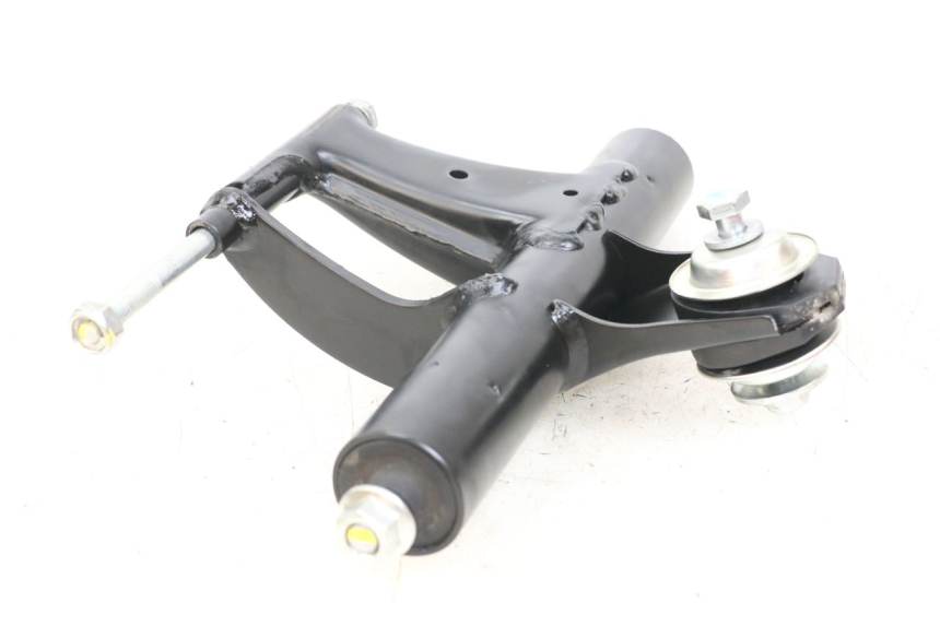 photo de SUPPORTO MOTORE PIAGGIO VESPA PRIMAVERA 4T 50 (2021 - 2024) - Altra angolazione