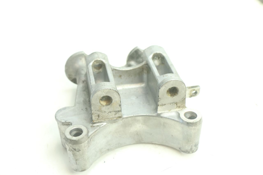 photo de SUPPORTO MOTORE YAMAHA WAVE RUNNER GP R 1200 (2000 - 2003) - Altra angolazione