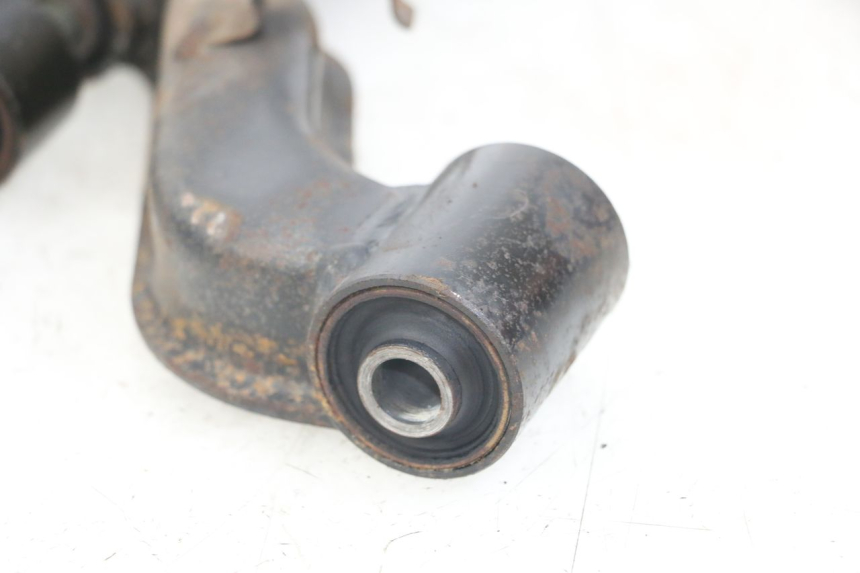 photo de SUPPORTO MOTORE YAMAHA XMAX X-MAX 125 (2006 - 2009) - Stato della superficie e materiale