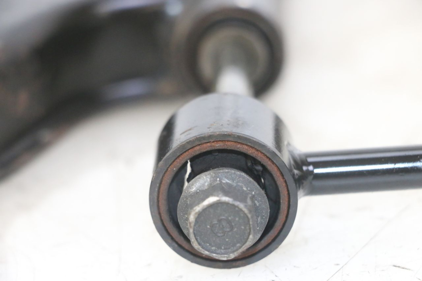 photo de SUPPORTO MOTORE YAMAHA X-MAX XMAX 125 (2010 - 2013) - Primo piano tecnico